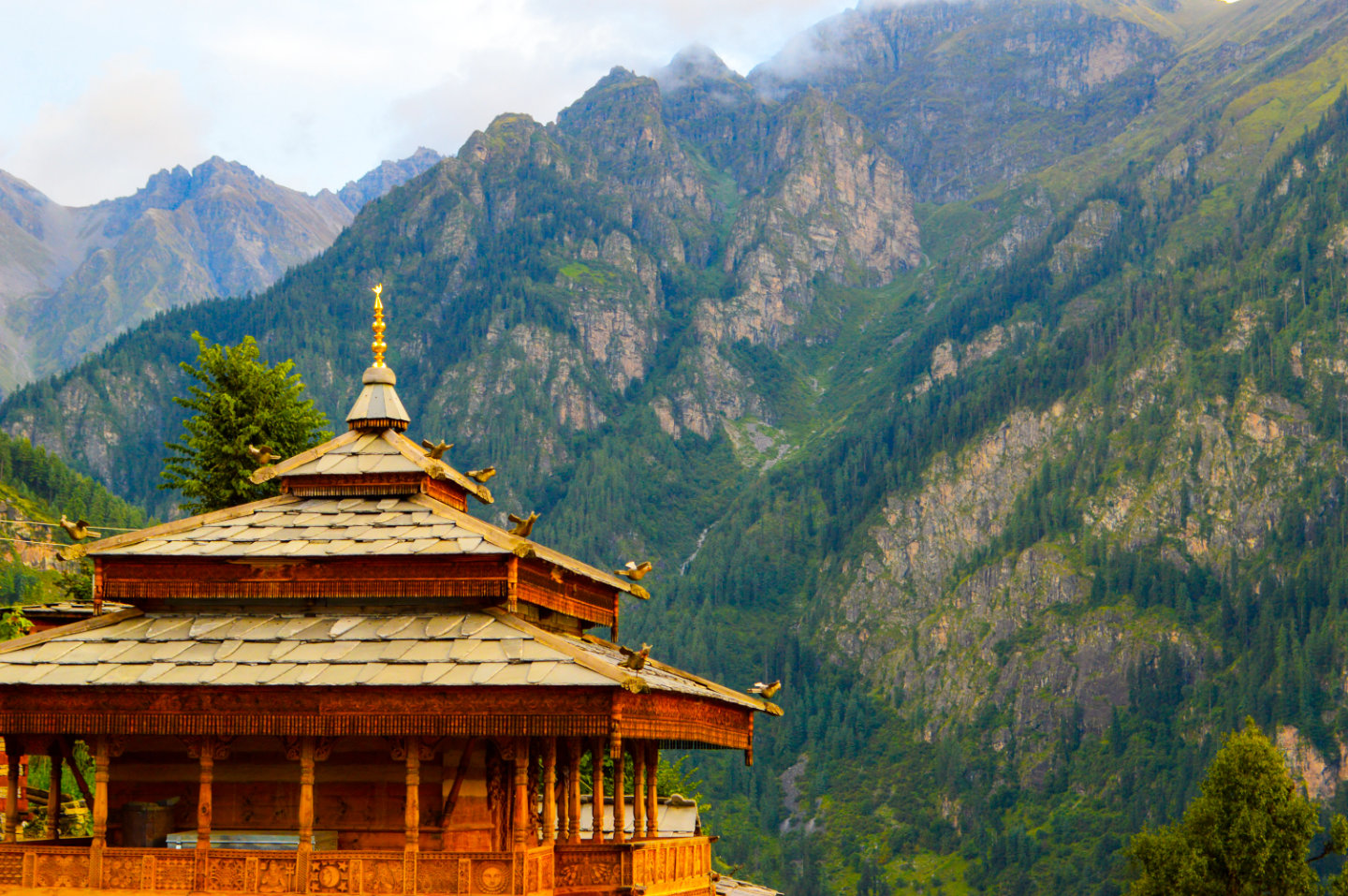 Roads to the Gods, Wounds to the Himalayas: Road Expansion to High-Altitude Shrines in Himachal Pradesh